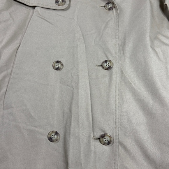 (C4)Towne by London Fog women's coat, size 4P, tan,with removable lining - Picture 4 of 16